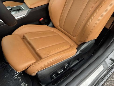 Certified 2025 BMW 430i Coupe w/ Convenience Package image 15