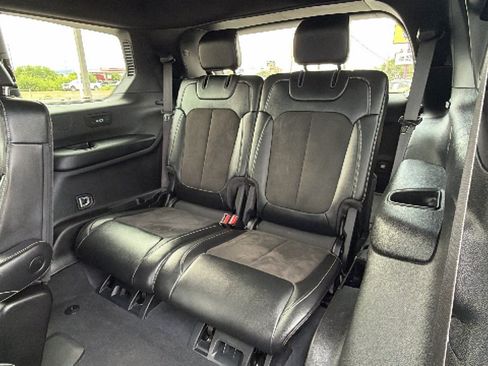 Used 2023 Jeep Grand Cherokee L Laredo AWD/4WD image 21