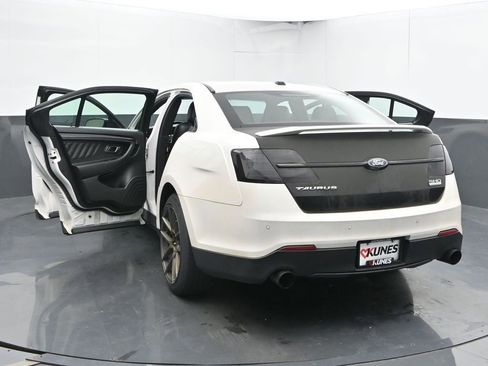 Used 2017 Ford Taurus SHO image 55