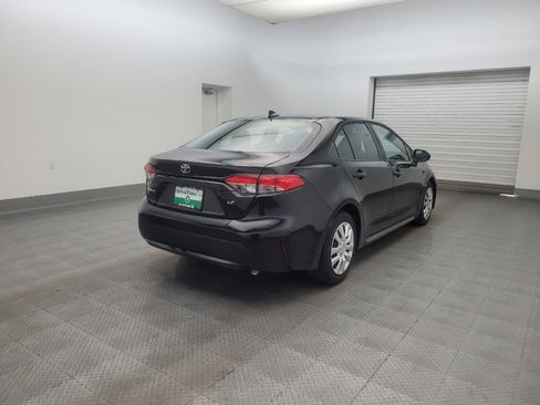 Used 2020 Toyota Corolla LE w/ Carpet Mat Package (TMS) FWD image 9
