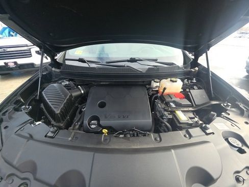 Used 2022 Chevrolet Traverse LS image 33