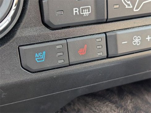 Used 2018 Ford F250 Lariat w/ Lariat Ultimate Package image 26