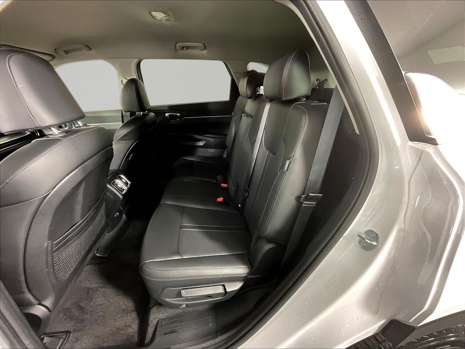Used 2026 Kia Sorento S AWD/4WD image 22