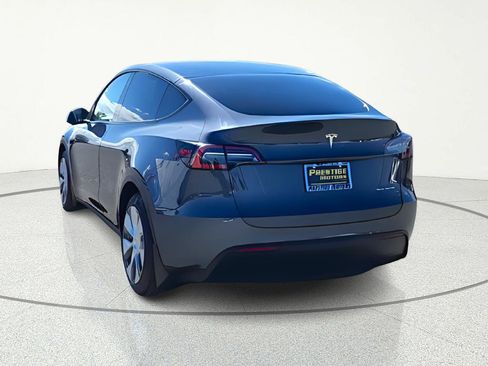 Used 2020 Tesla Model Y Long Range image 6