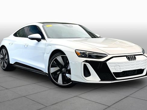 Used 2025 Audi S e-tron GT Prestige w/ Prestige Package image 2