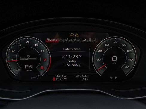 Certified 2025 Audi Q5 2.0T Premium Plus w/ Premium Plus Package image 13