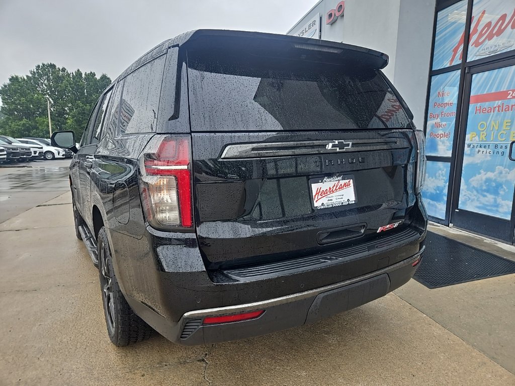 Used 2021 Chevrolet Tahoe RST w/ Luxury Package AWD/4WD image 10