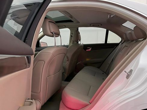 Used 2013 Mercedes-Benz C 300 Sport image 22