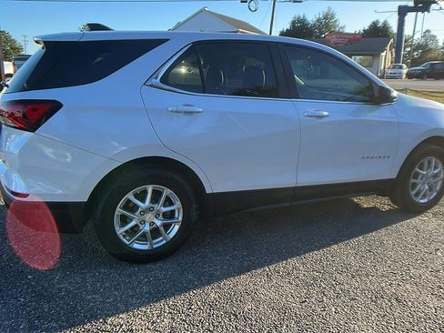 Certified 2022 Chevrolet Equinox LT image 5