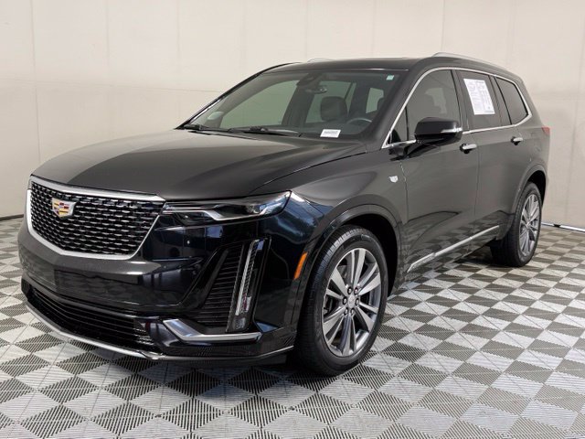 Used 2020 Cadillac XT6 Premium Luxury AWD/4WD image 2