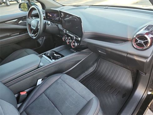 Certified 2024 Chevrolet Blazer EV RS image 27