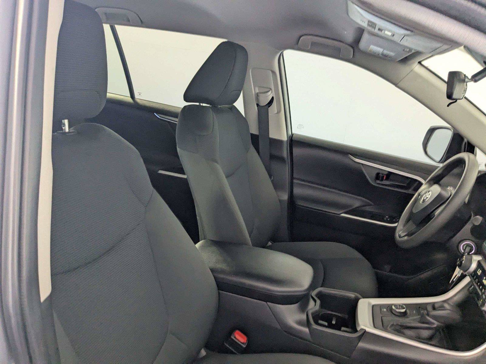 Certified 2024 Toyota RAV4 LE AWD/4WD image 32