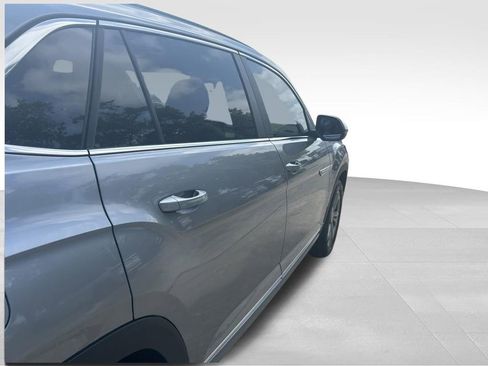 Certified 2024 Volkswagen Atlas Cross Sport SEL R-Line image 37