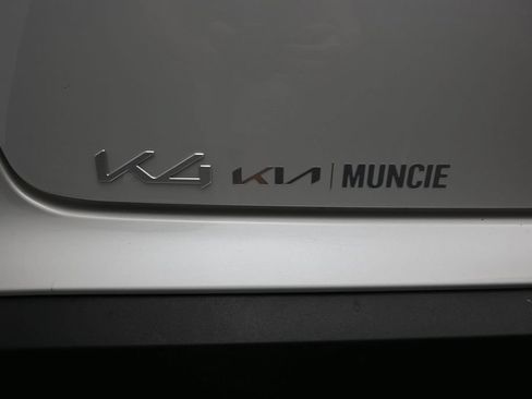 New 2026 Kia K4 FWD image 10
