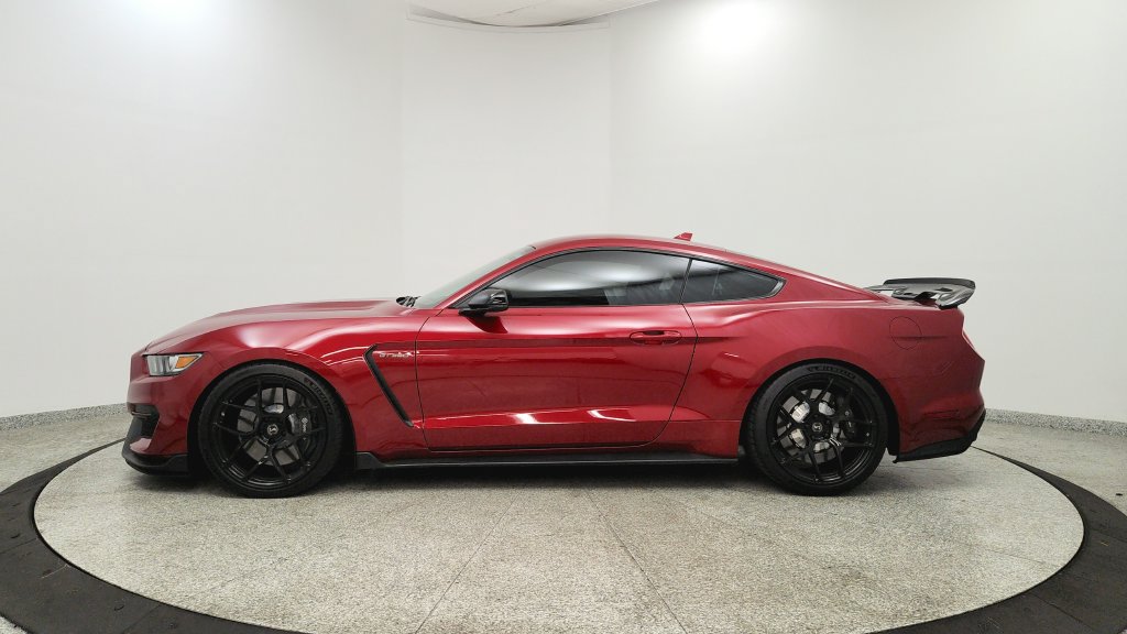 Used 2020 Ford Mustang Shelby GT350 w/ Technology Package RWD image 2