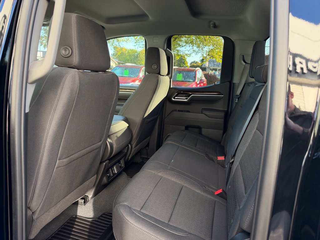 Used 2025 GMC Sierra 1500 Elevation AWD/4WD image 11
