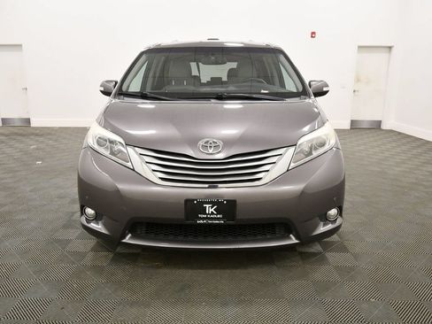 Used 2017 Toyota Sienna Limited Premium w/ Cargo Management Package AWD/4WD image 10
