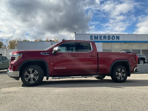 Used 2020 GMC Sierra 1500 SLE w/ SLE Value Package image 4