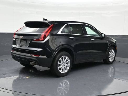 Used 2022 Cadillac XT4 Luxury w/ Driver Awareness Package image 5