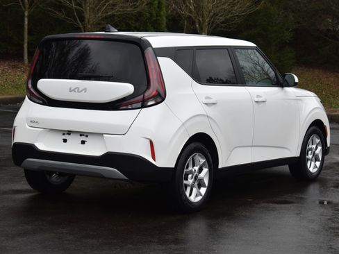 Used 2024 Kia Soul LX w/ Option Group 015 image 30