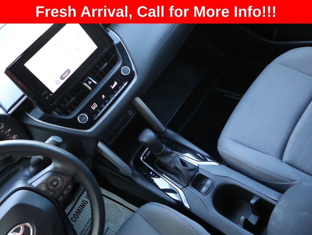 Used 2024 Toyota Corolla Cross AWD Hybrid image 20