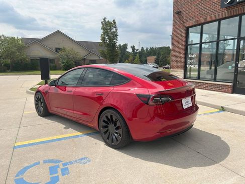 Used 2021 Tesla Model 3 Performance image 9