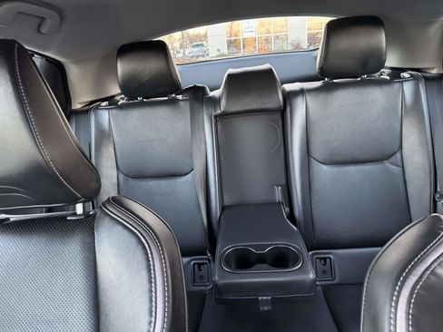 Certified 2024 Toyota Prius XLE image 38