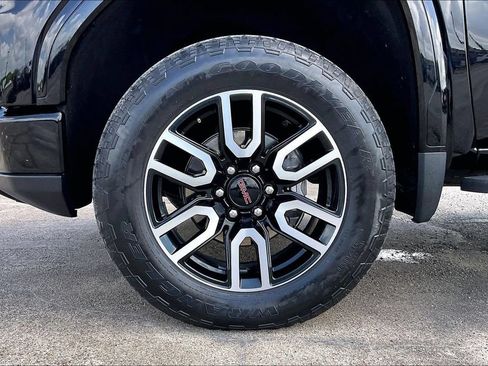 Used 2023 GMC Sierra 1500 AT4 w/ AT4 Premium Package AWD/4WD image 35