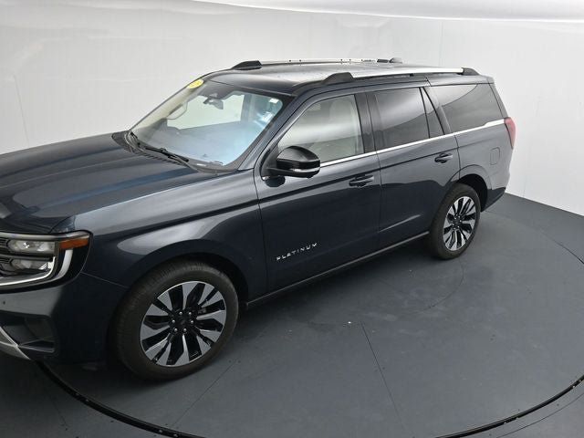 Used 2025 Ford Expedition Platinum w/ Driver's Package AWD/4WD image 24