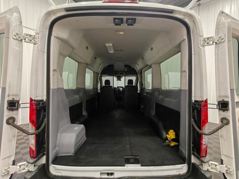 Used 2015 Ford Transit 150 XLT image 34