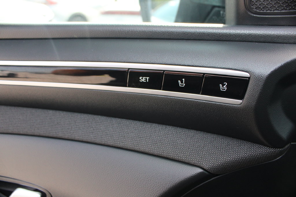 Used 2024 Hyundai Tucson Limited AWD/4WD image 29