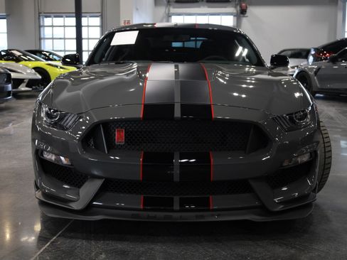 Used 2018 Ford Mustang Shelby GT350R w/ GT350R Equipment Group 920A image 2