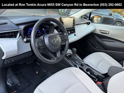 Used 2022 Toyota Corolla LE image 15