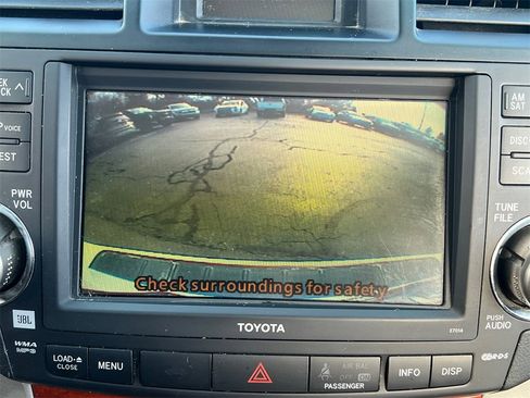 Used 2010 Toyota Highlander Limited image 21