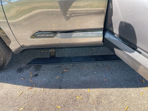 Used 2024 Toyota Tundra Platinum image 13