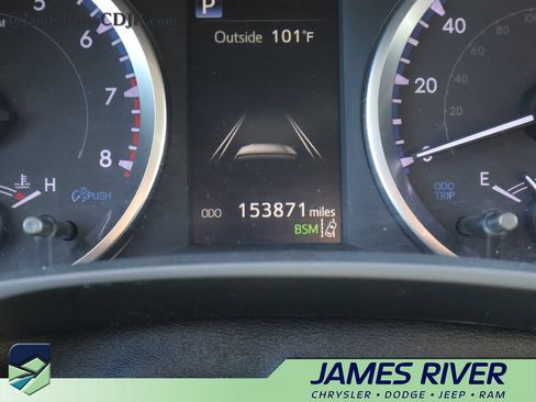 Used 2019 Toyota Highlander Plus AWD/4WD image 30