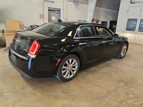 Used 2016 Chrysler 300 C AWD/4WD image 4