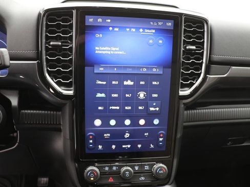 New 2025 Ford Ranger Lariat w/ Chrome Accent Package image 21