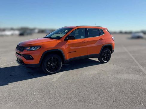 New 2026 Jeep Compass Latitude image 4