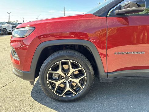 Certified 2025 Jeep Compass Limited AWD/4WD image 16