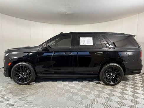 Certified 2023 Cadillac Escalade Sport w/ LPO, ONYX Package image 7