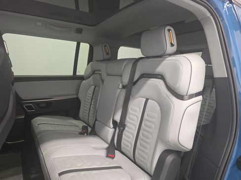 Used 2023 Rivian R1S Adventure AWD/4WD image 21