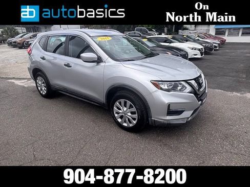 Used 2017 Nissan Rogue S AWD/4WD image 7