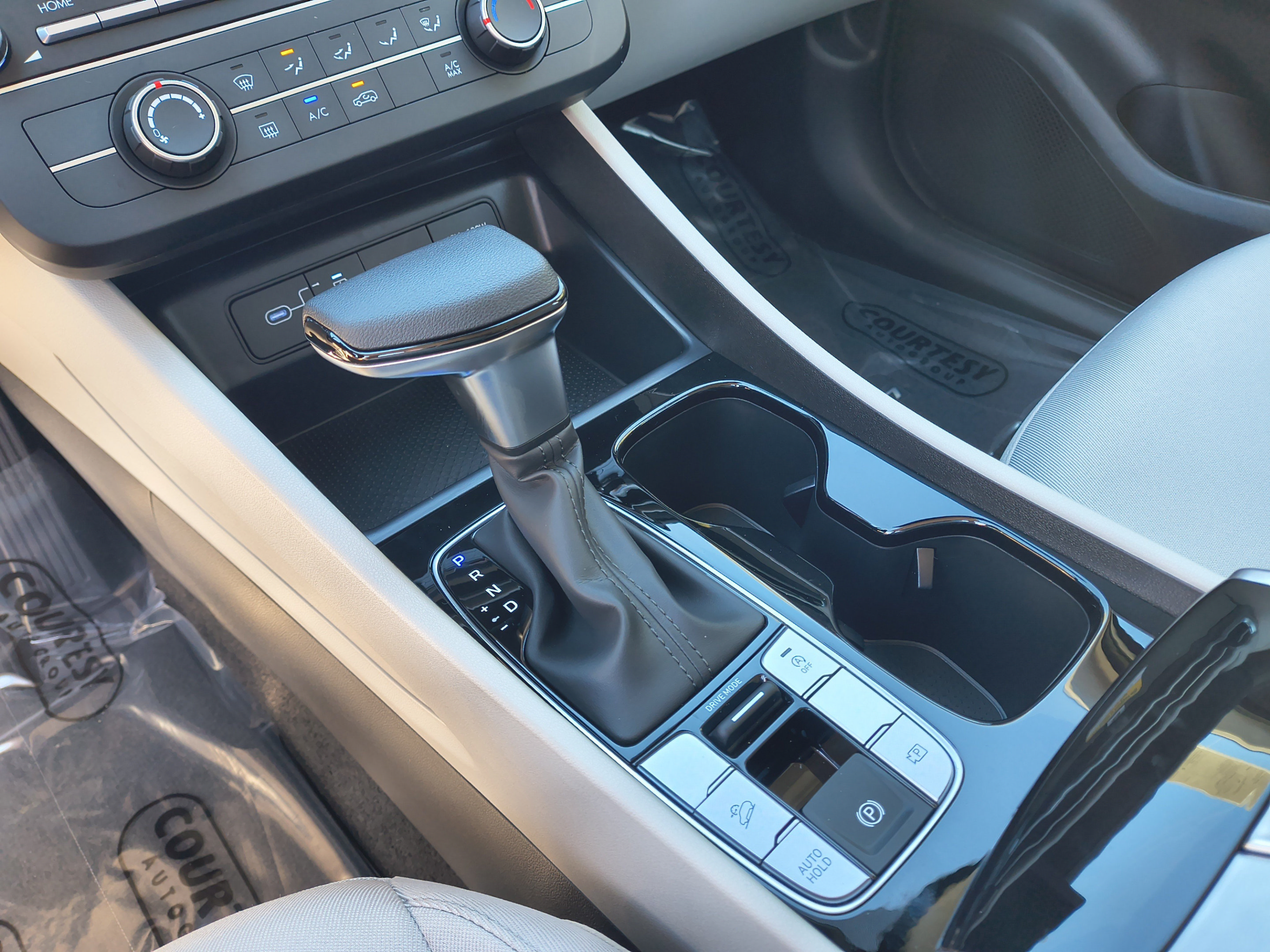 New 2026 Hyundai Tucson SE FWD image 24