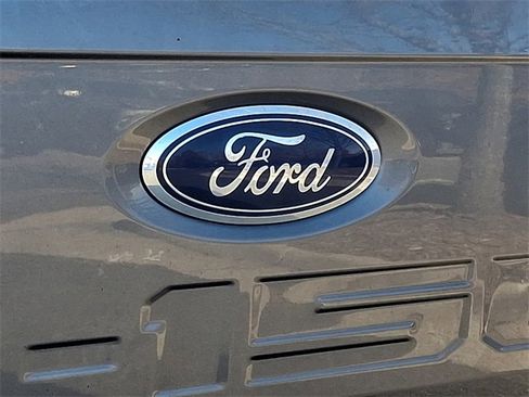 Used 2023 Ford F150 Lariat image 32