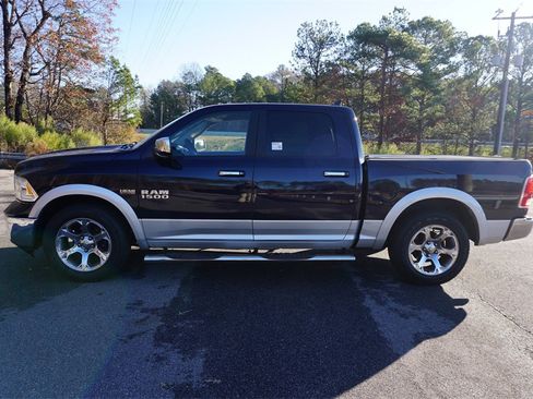 Used 2017 RAM 1500 Laramie image 19
