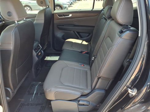 Certified 2025 Volkswagen Atlas SEL AWD/4WD image 24