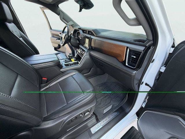 Used 2023 GMC Sierra 1500 Denali w/ Denali Reserve Package AWD/4WD image 23