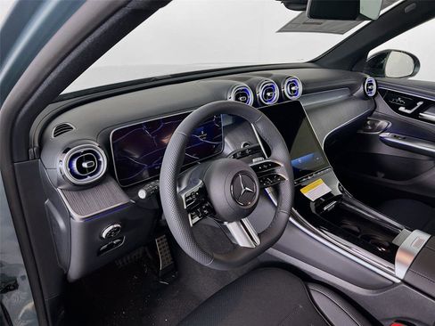 Certified 2025 Mercedes-Benz GLC 300 4MATIC image 10