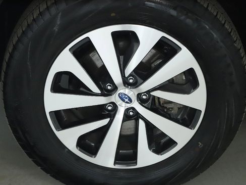 Certified 2025 Subaru Outback Premium image 37